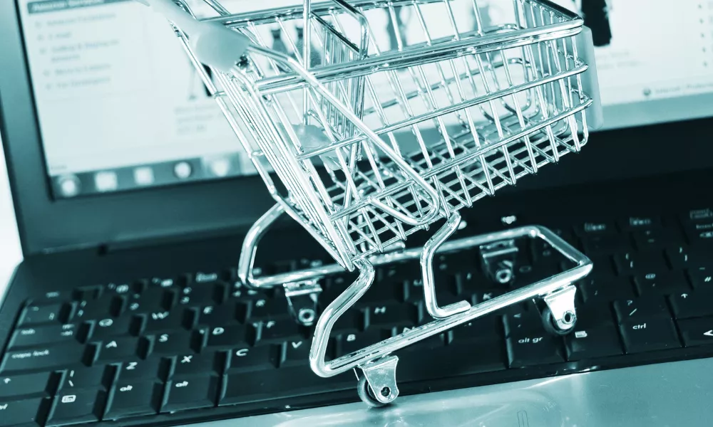 Cute Phone Case For Teenagers Who Love Trendy Aesthetic Design Themes