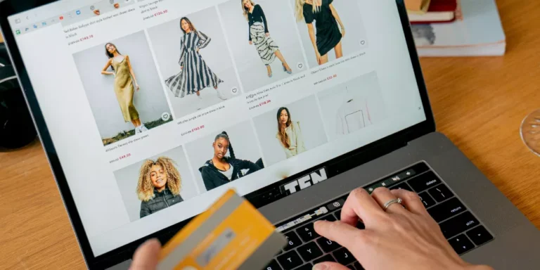 Wireless Charging Pad Fast Charging For Android And Apple Devices