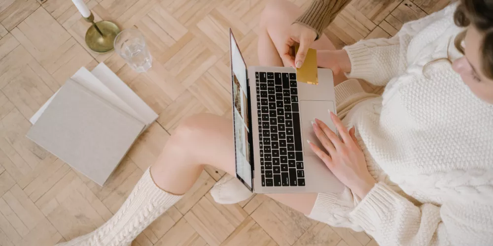 Travel-friendly Cosmetic Organizer Bag For Women Carrying Makeup Essentials