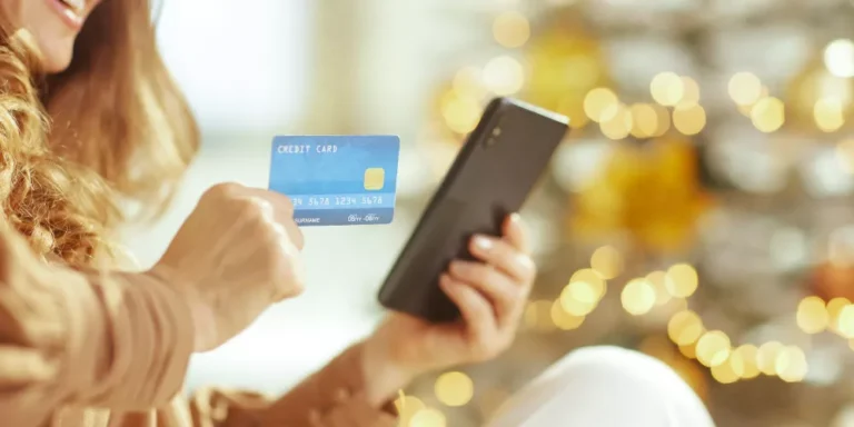 Budget Friendly Mirrorless Camera For Youtubers Shooting Indoor Content Regularly